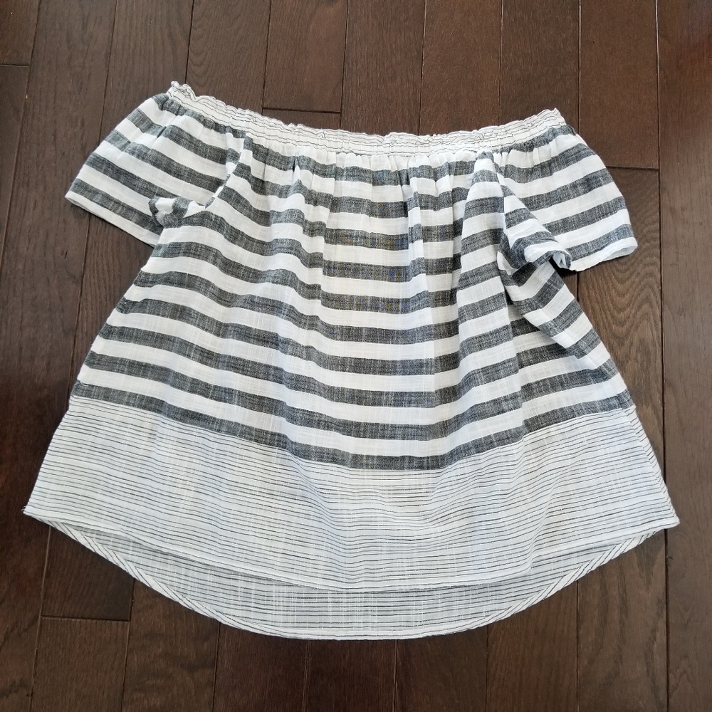 Lucky Brand Off The Shoulder Top - Picture 3 of 6